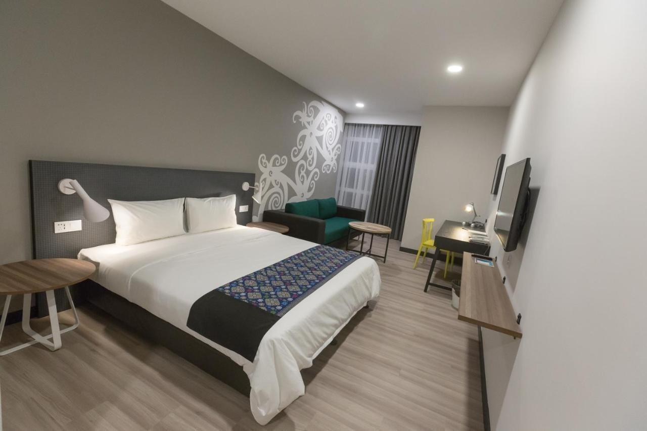 Athome Boutique Hotel Bintulu Exterior photo
